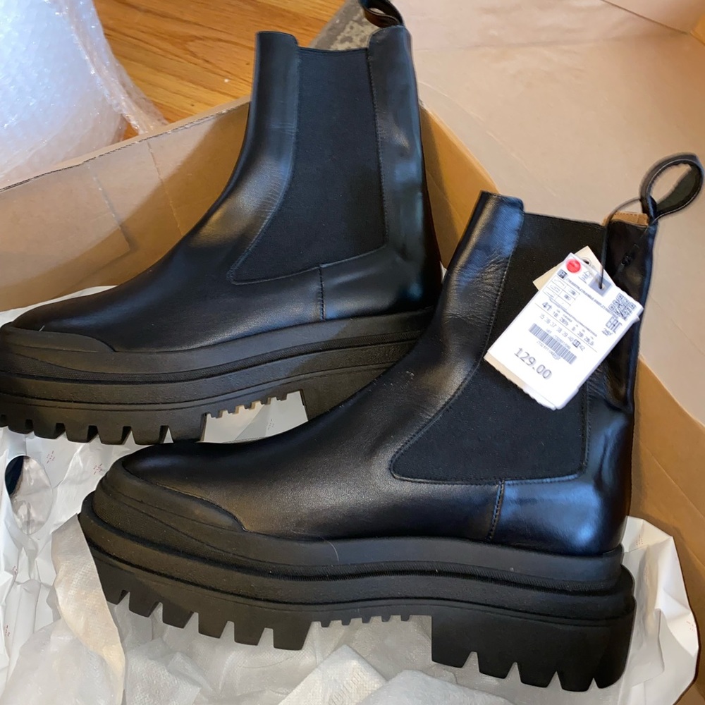 NWT Zara Boots! Never been worn before!